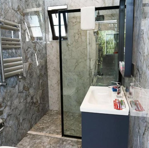 Bathroom 2, Mehsul Recreational Center, İsmayıllı