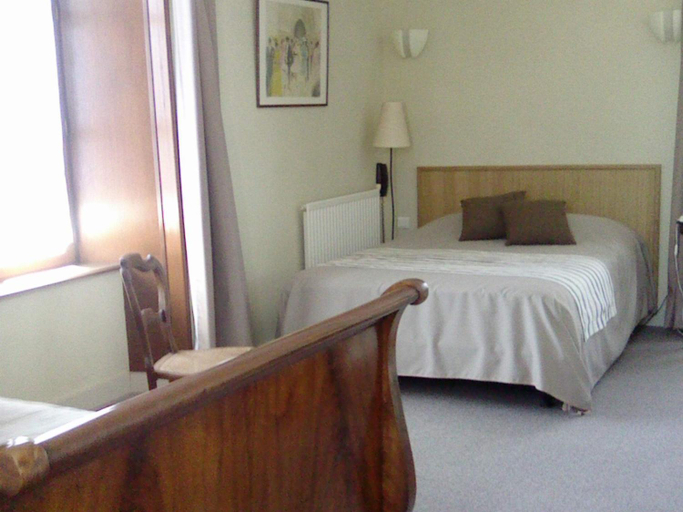 Bedroom 2, Auberge la Source - Logis Hotels, Haute-Vienne