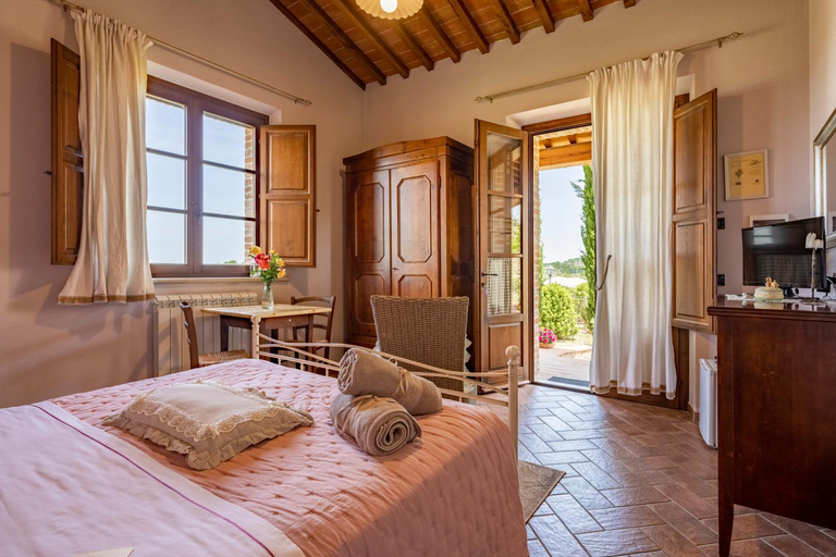 Bedroom 2, La Pievina, Siena