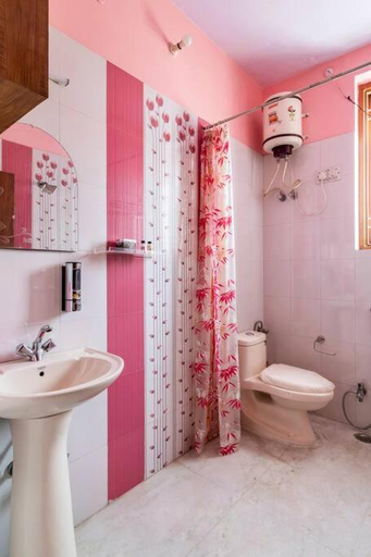 Bathroom 3, Padmalayabnb, Jaipur