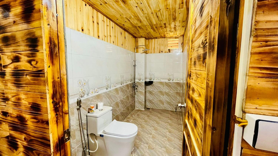 Bathroom 4, Madame View Homestay, Sa Pa