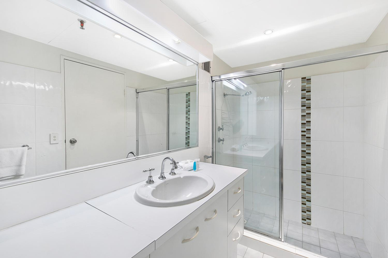 Bathroom 2, Focus Apartments, Gold Coast