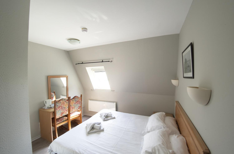 Bedroom 2, Chateau du Baffy, Calvados