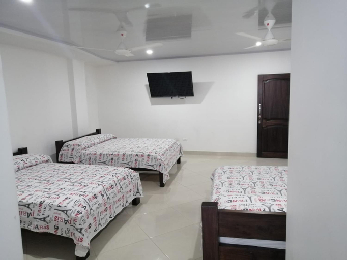 Bedroom 3, Hotel Tania, Caucasia