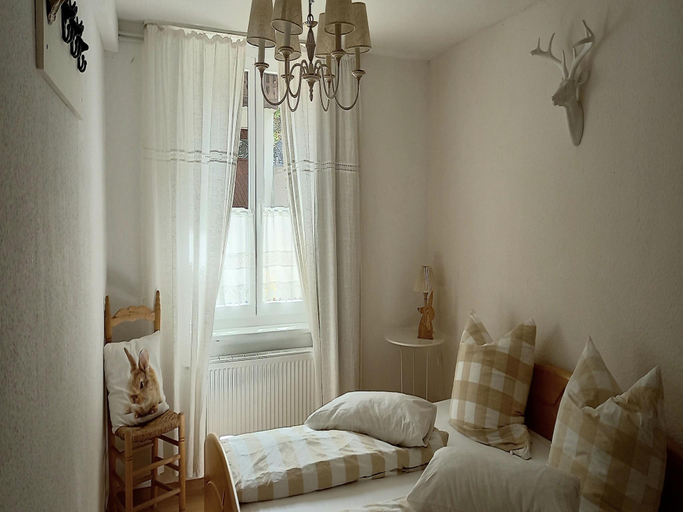 Bedroom 2, Forsthauswohnung im Schwarzwald, Waldshut