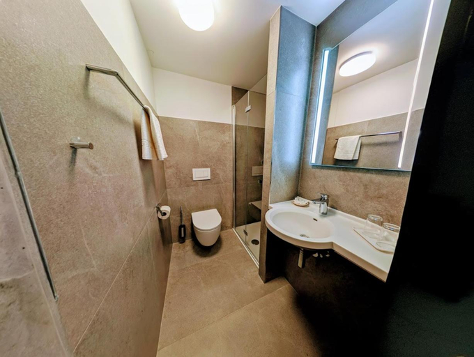 Bathroom 2, Akademiehotel Jena, Jena