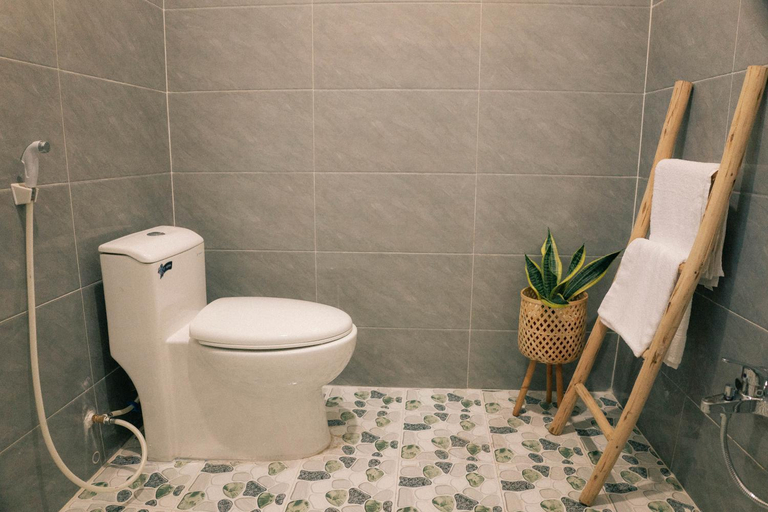 Bathroom 3, Entire First Floor - Nhà Mơ Homestay Bến Tre, Bến Tre