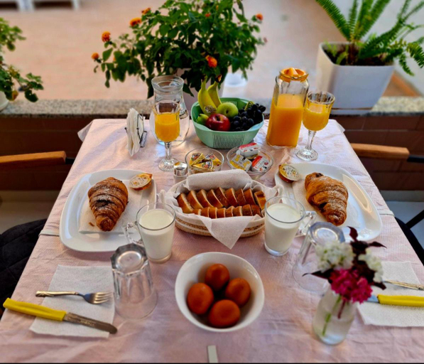 Food & Drinks 5, San Marino Hotel, Vlorës