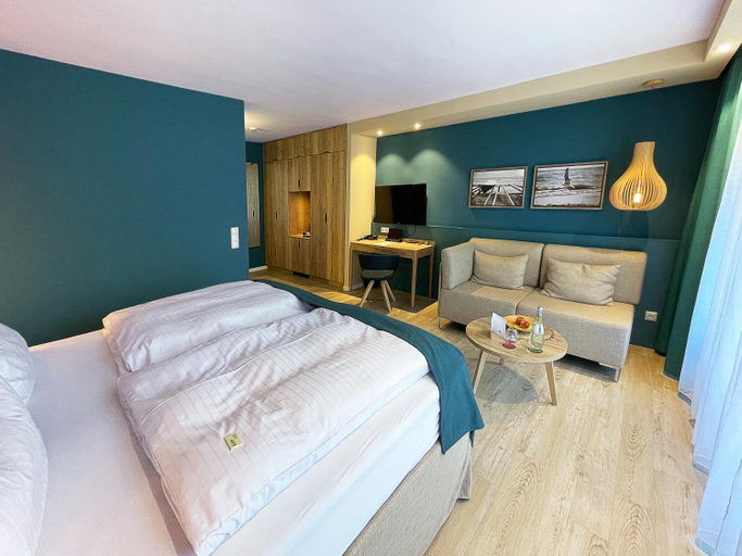 Bedroom 3, Strandhotel an der Ostsee, Ostholstein