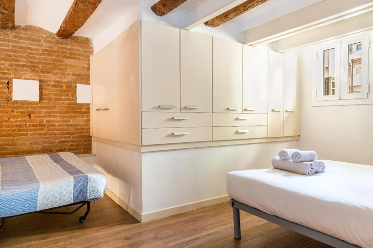 Bedroom 2, Fridays Flats Dreamy Duplex - Stylish Beach Loft, Barcelona