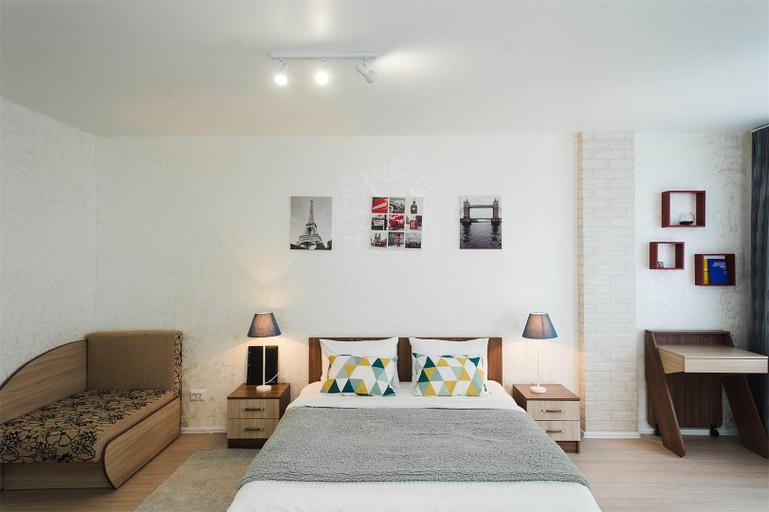 Others 3, Abri Luxe, Perm' gorsovet