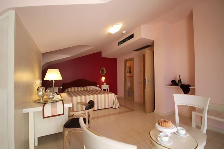 Bedroom 2, Palace Hotel Una Nuova Strada, Catanzaro