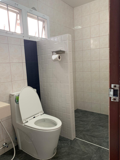 Bathroom 3, Fantasy Hill Bungalow, Phuket Island