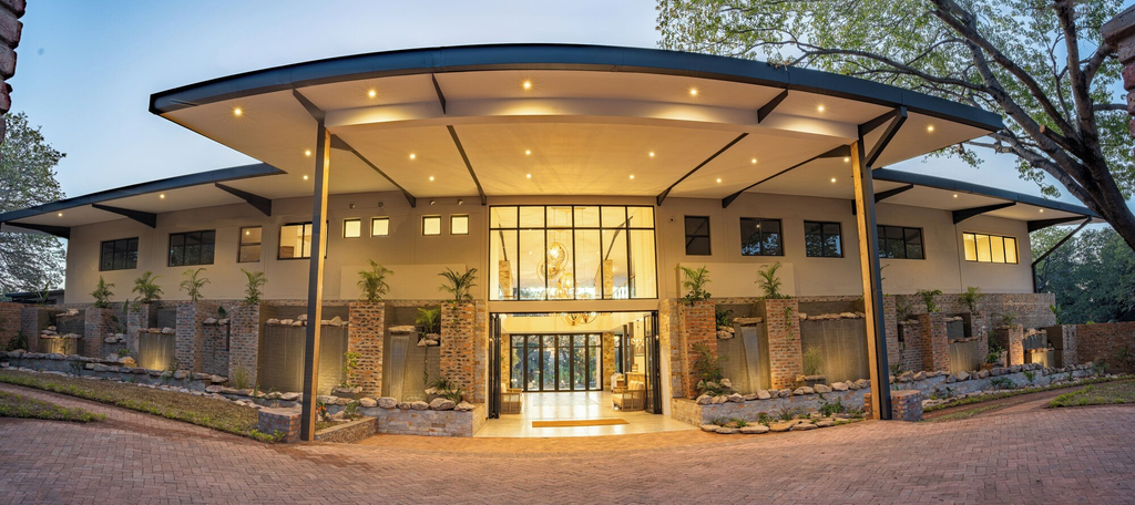 Exterior 5, Waterfalls Lodge, Hwange