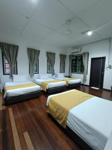 Bedroom 3, Mulu National Park, Marudi