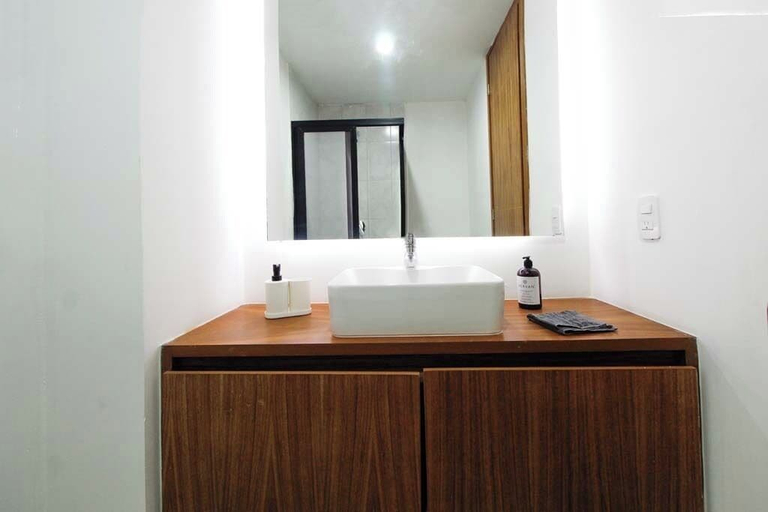 Bathroom 4, Tribu Santa Tere, Guadalajara