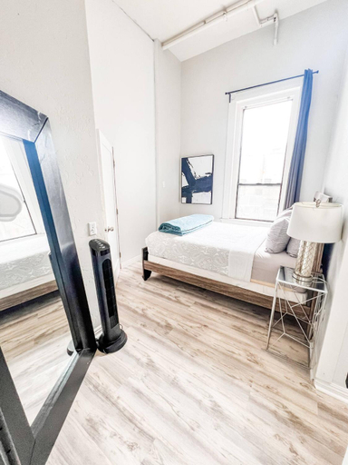 Bedroom 2, Gaslamp 2bdrm - W Parking & 4 Beds #204, San Diego