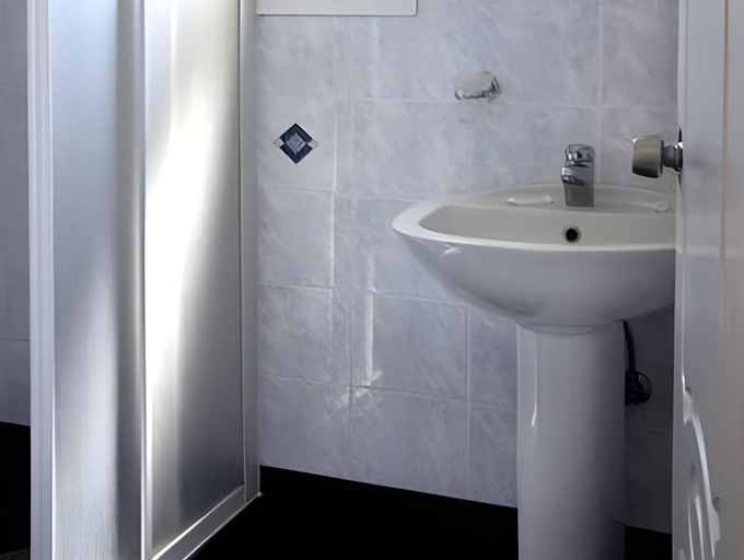 Bathroom 3, Hotel Klonos Anna, Attica