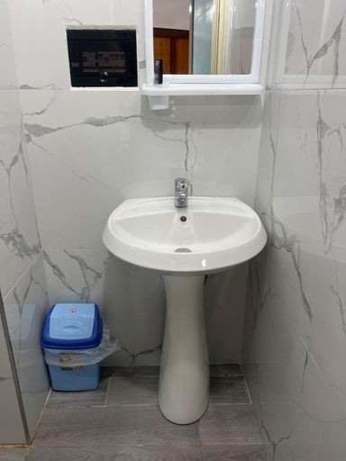 Bathroom 5, Bujtina Uji I Panjes, LLOGARA, Vlorës