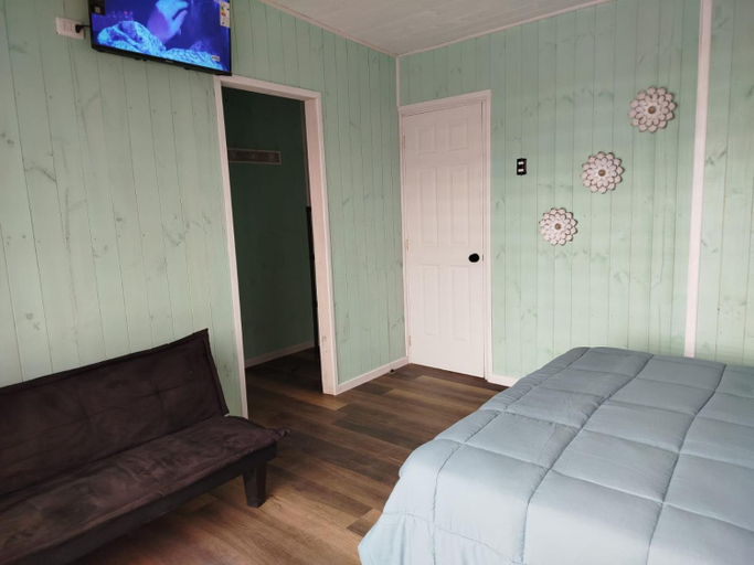 Others 4, Hostal Angy, Cardenal Caro