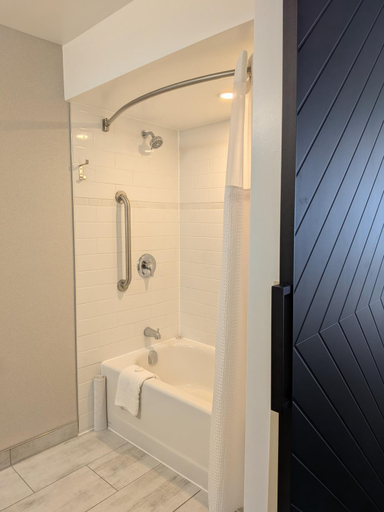 Bathroom 3, Confederation Place Hotel, Frontenac