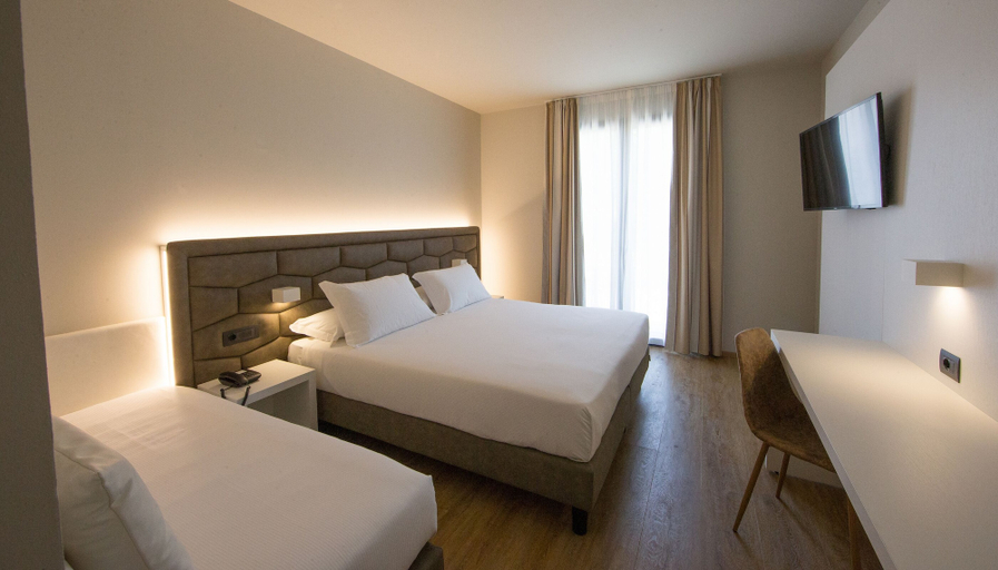 Bedroom 3, Riparbella Country Suite, Pisa