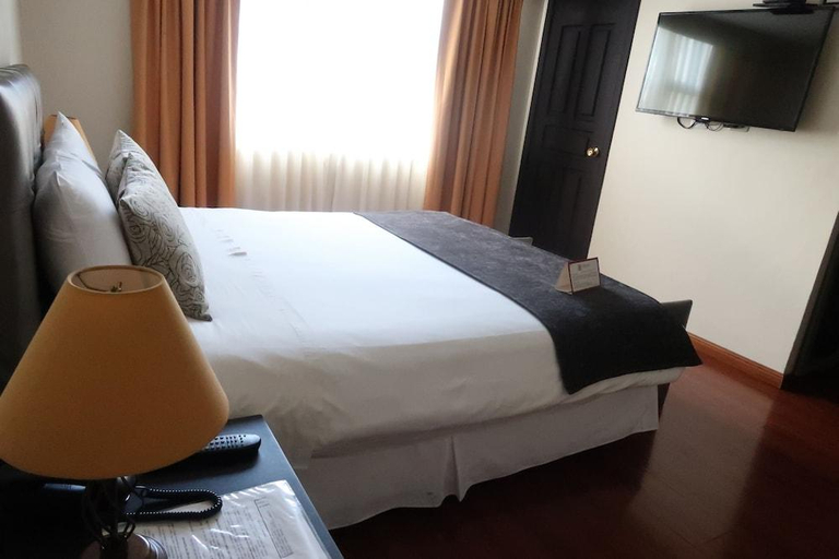 Bedroom 2, Embassy Quito Hotel, Quito