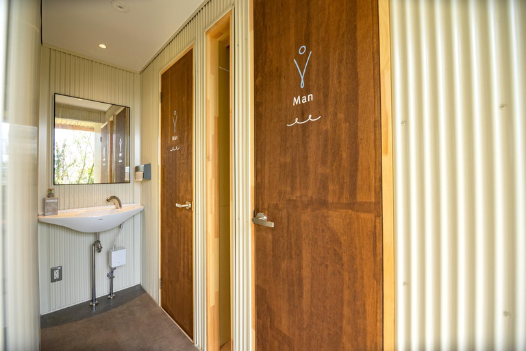Bathroom, Tentoumi Shibukawa Beach Glamping, Tamano