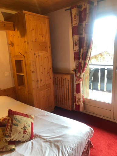 Bedroom 2, Hotel la Kinkerne, Haute-Savoie