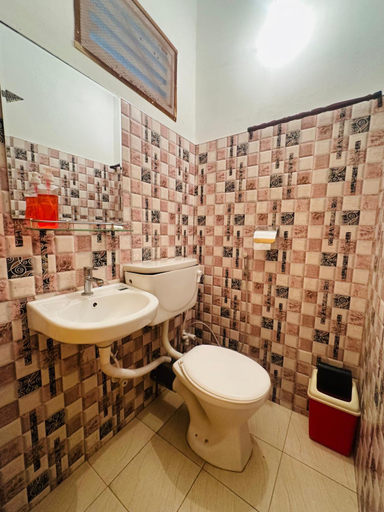 Bathroom 3, Jaya Villa, Katana