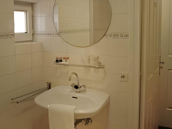 Bathroom 4, B&B Brakke Berg, Valkenburg aan de Geul
