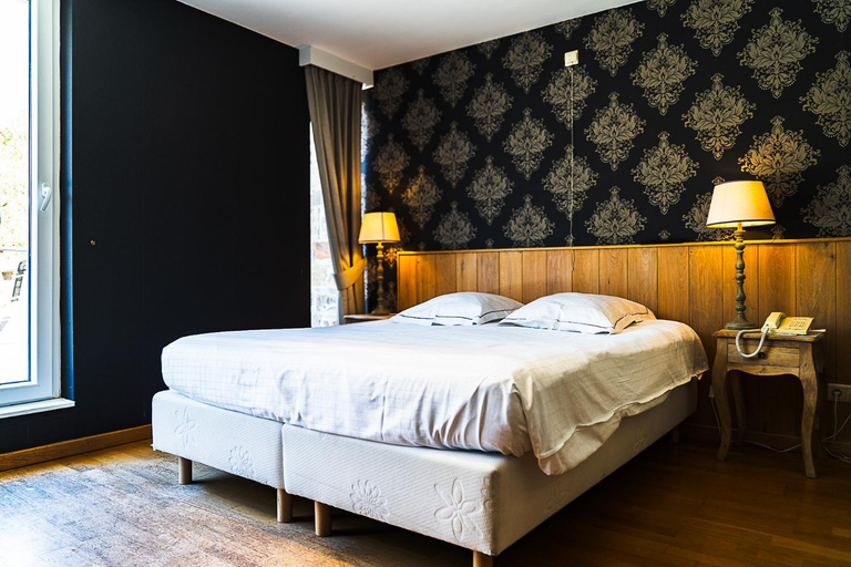 Bedroom 2, Hotel Le Beau Sejour, Luxembourg