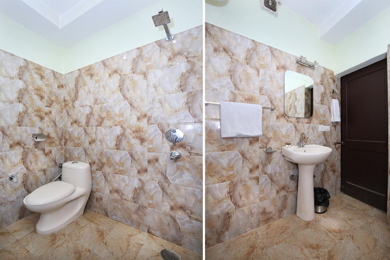 Bathroom, HOTEL PARADISE, Chandigarh