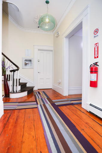 5, Charming & Stylish Studio on Beacon Hill #6, Boston