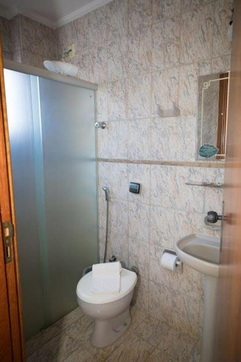 Bathroom 4, Real Palace Hotel, Bebedouro