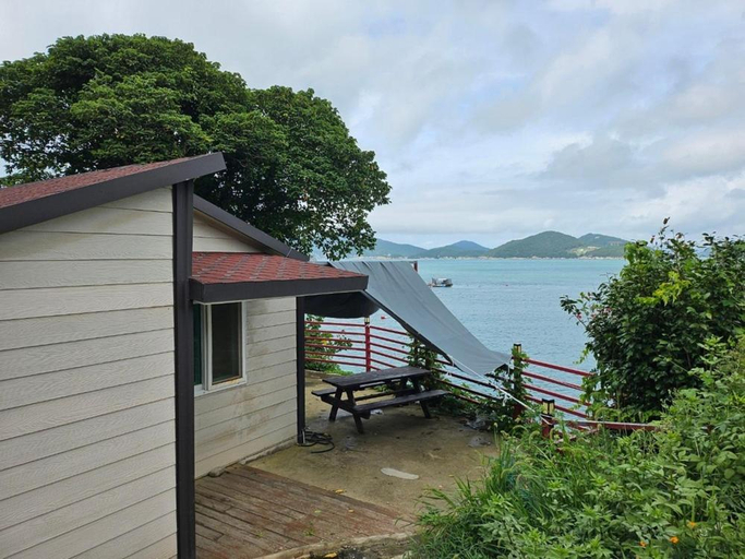 Others 4, Geumodo Joy Joy Pension, Yeosu