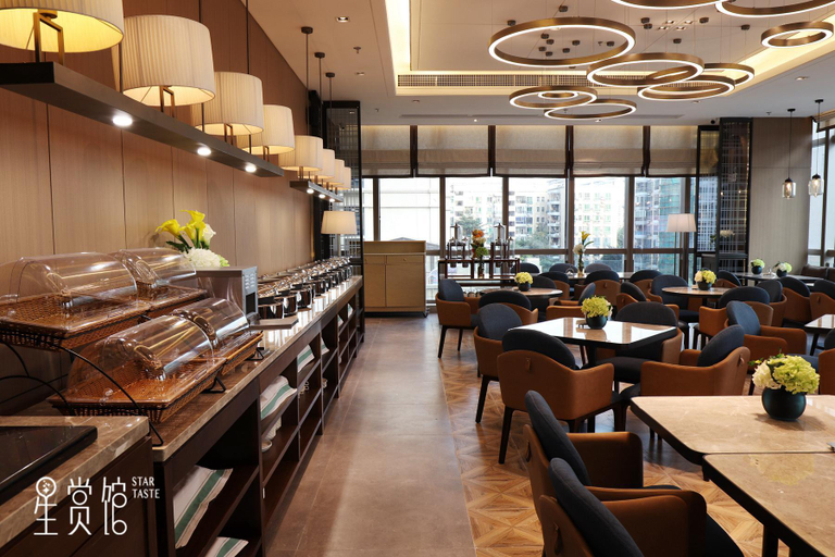 Food & Drinks 5, Royal Star Apartment Central City Branch, Guangzhou