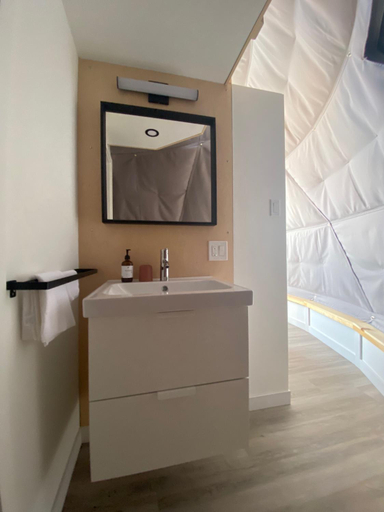 Bathroom 2, Domes Rocher Perce at Domaine Renard, Le Rocher-Percé