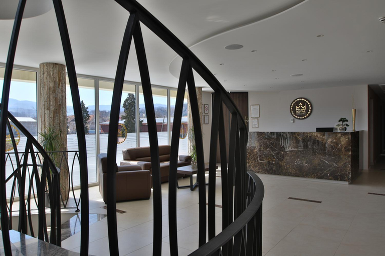Public Area 2, Royal Residence, Čačak