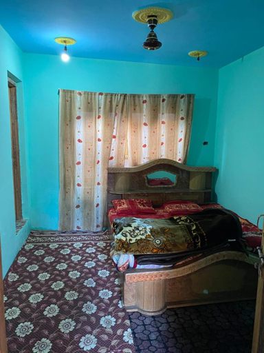 Others 5, Adeel Homes, Srinagar