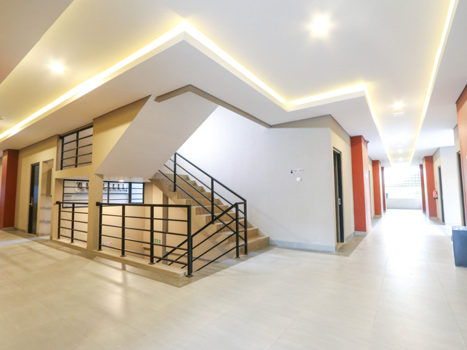 Public Area 4, Starkostel by Sajiwa Tembalang, Semarang