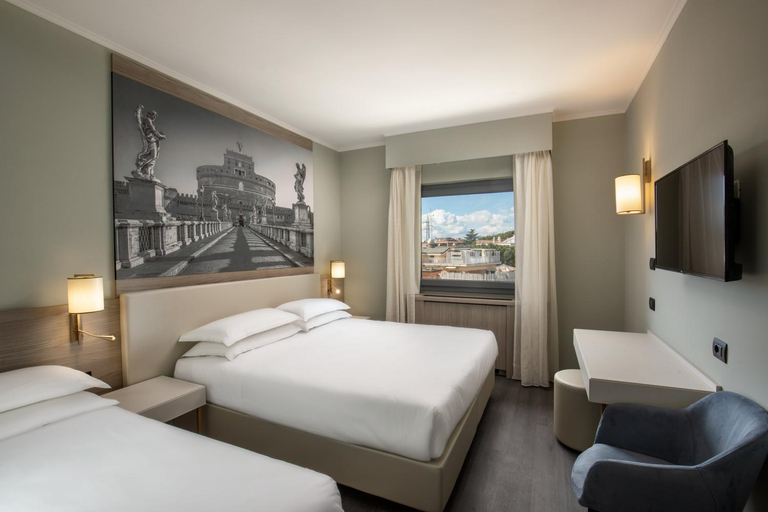 Bedroom 2, Hotel Marc'Aurelio, Rome