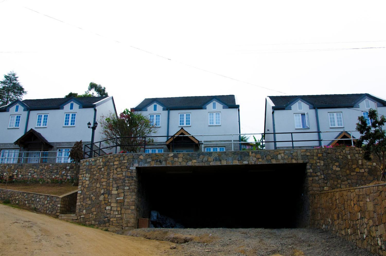 Others 3, Lakeside Cottages, Nuwara Eliya