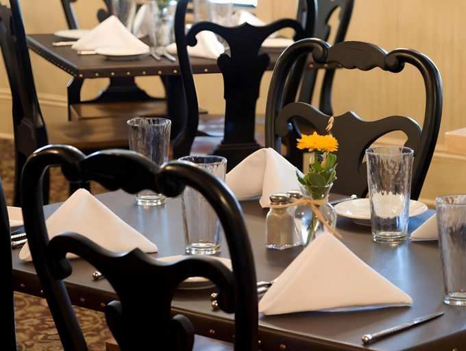 Food & Drinks 5, Sacajawea Hotel, Gallatin