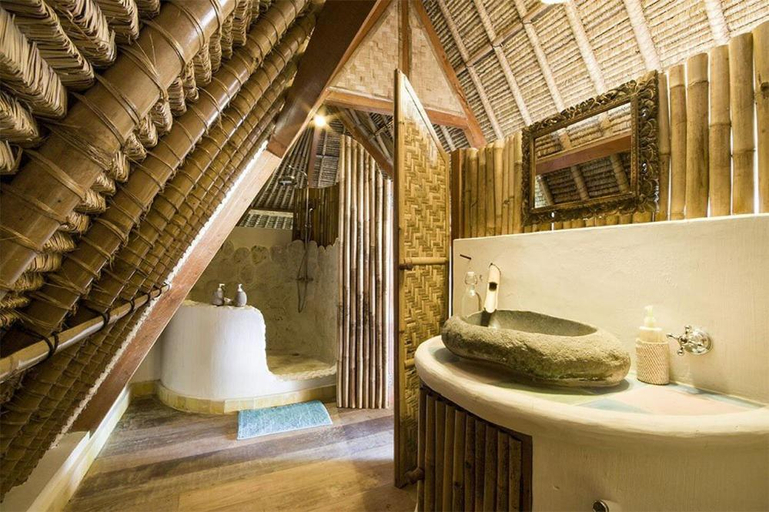 Bathroom 5, Mu Bungalows, Badung