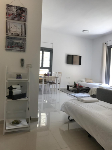 Others 3, Yafo 35