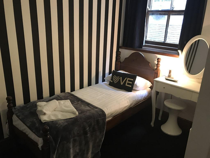 Bedroom 2, The Swan Taphouse, Shropshire