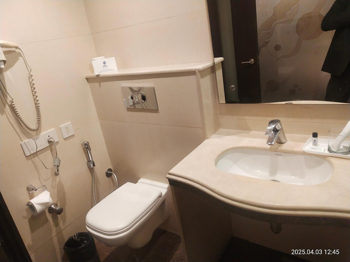 Bathroom 3, Hotel Mary Land, Sahibzada Ajit Singh Nagar