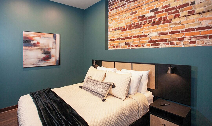 Room 2, The Intrepid, Saint Louis