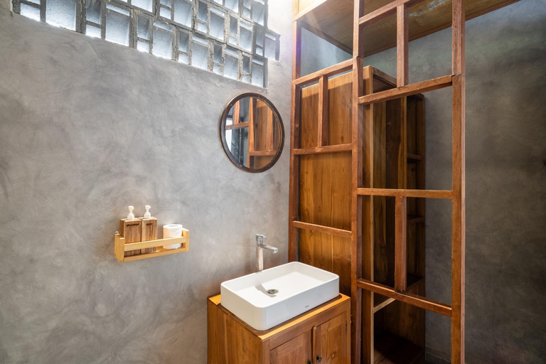 Bathroom, Jinar Guest House, Badung